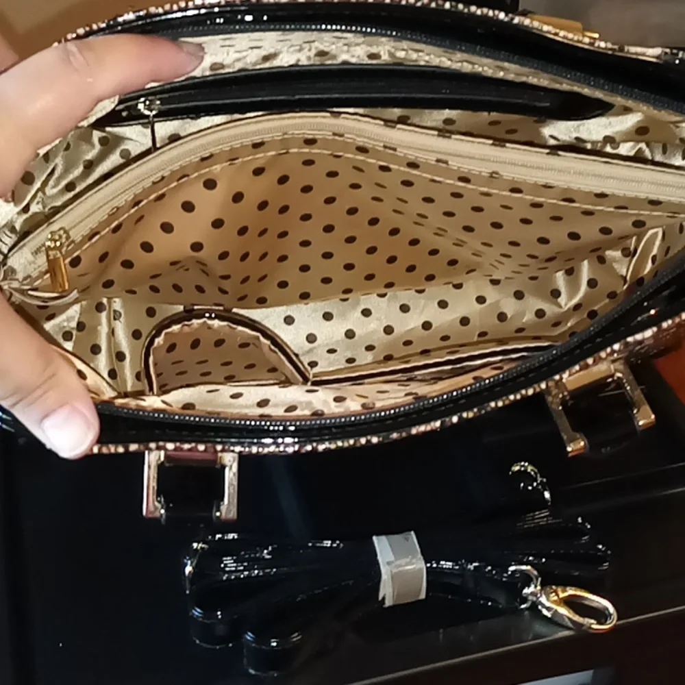 Women's accessory bag/ purse - Picture 7 of 10